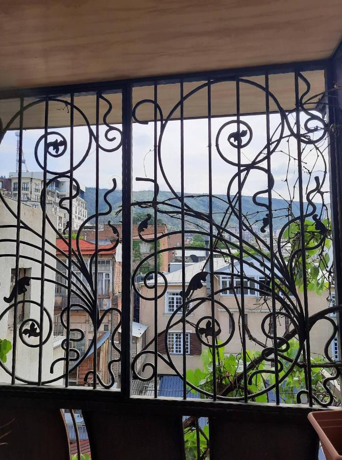 Tbilisi Philharmonia Apartment Екстер'єр фото
